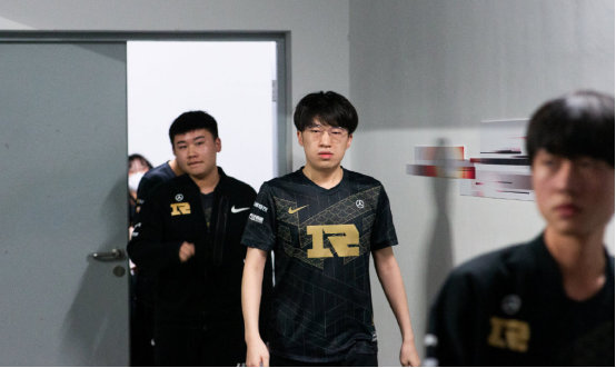 而在这条荆 而在这条荆