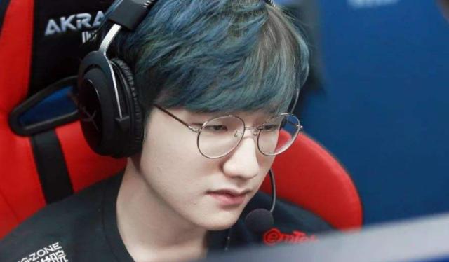 位并控制球 位并控制球